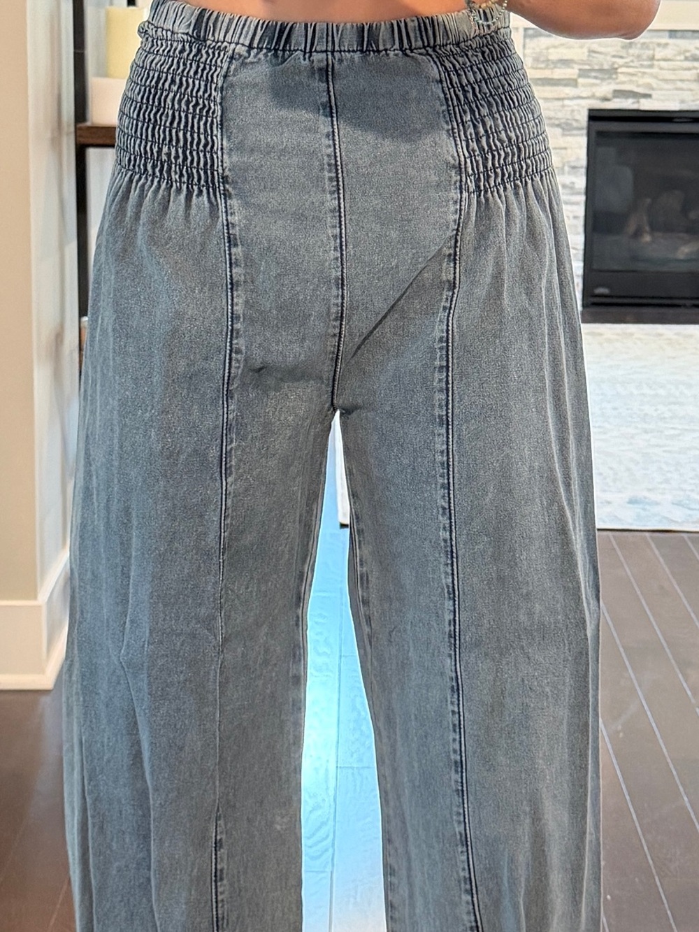 Men's Relaxed Grey Elastic-Cuff Jeans